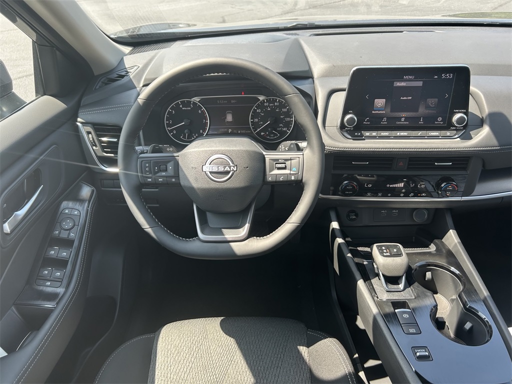 2026 Nissan Rogue SV photo 10