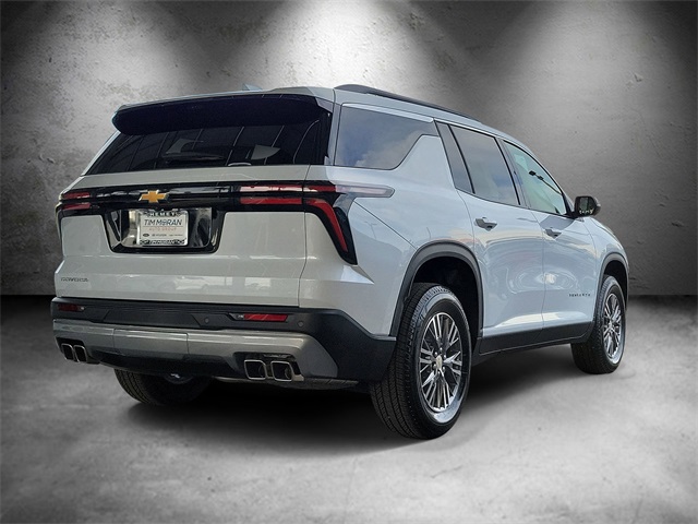 2026 Chevrolet Traverse photo 3