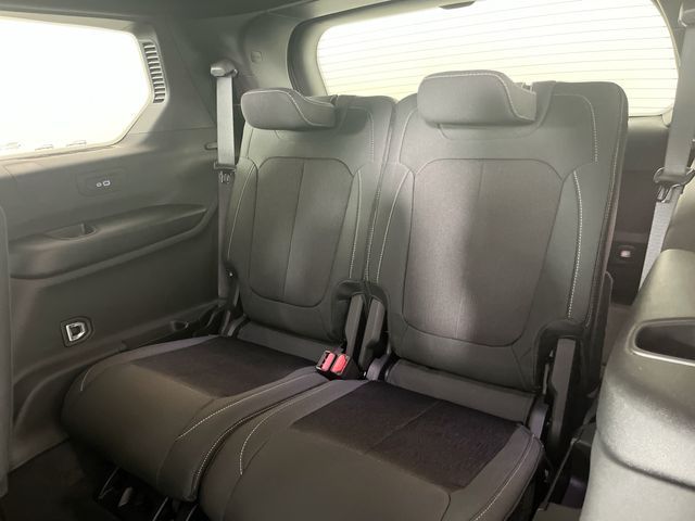 2025 Jeep Grand Cherokee Laredo X photo 12