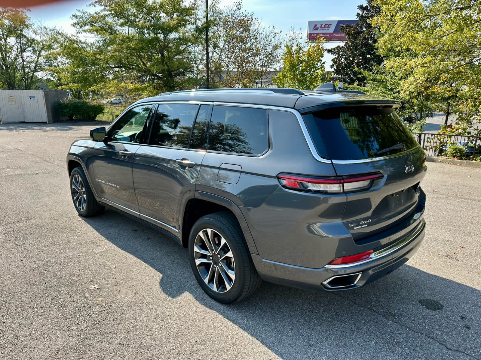 2022 Jeep Grand Cherokee Overland photo 4
