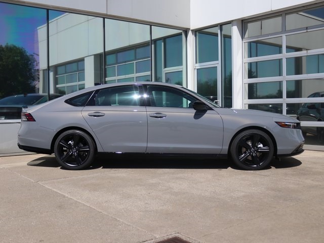 2025 Honda Accord Hybrid Sport-L photo 4