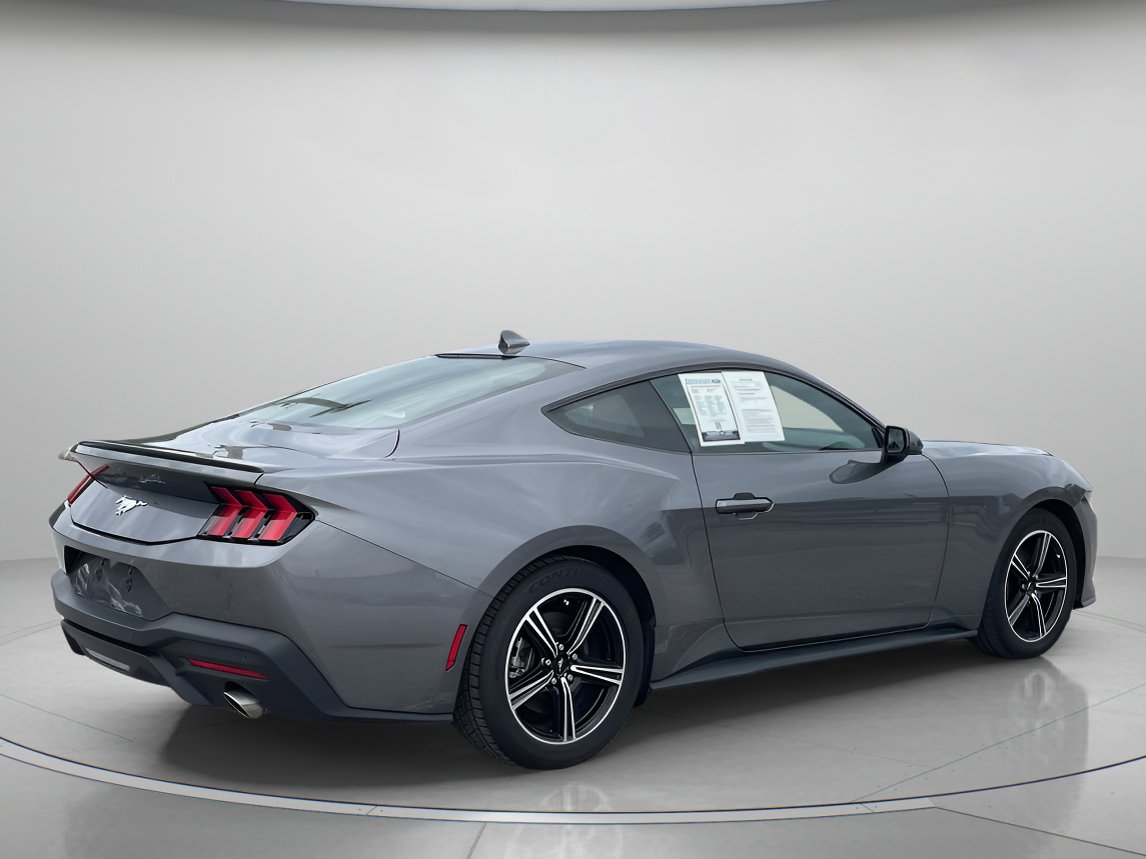 2024 Ford Mustang EcoBoost Premium photo 3