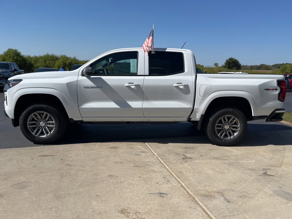 2026 Chevrolet Colorado LT photo 4