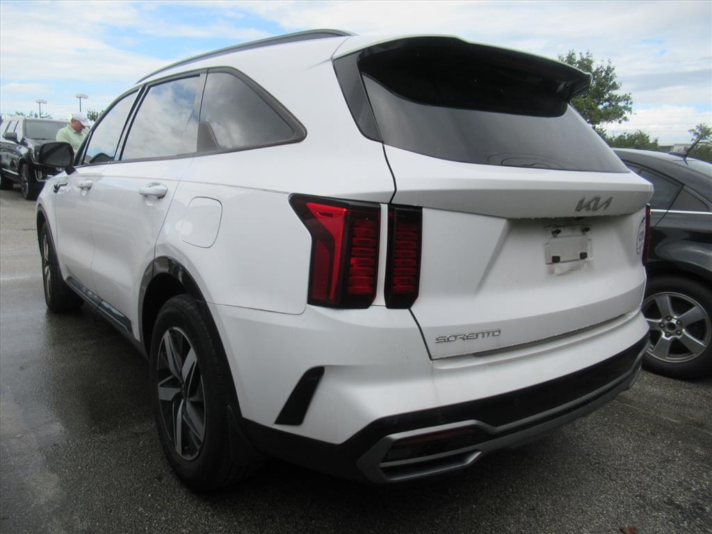 2023 Kia Sorento EX photo 3