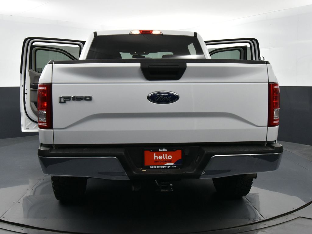 2015 Ford F-150 XLT photo 29