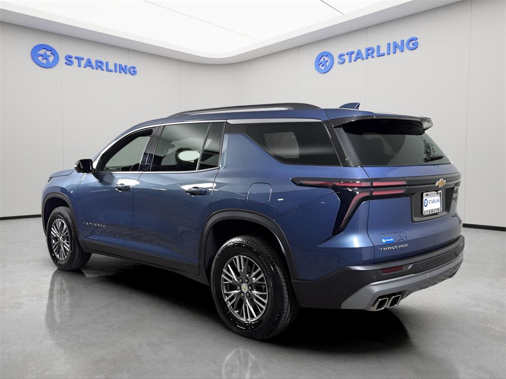 2025 Chevrolet Traverse photo 5