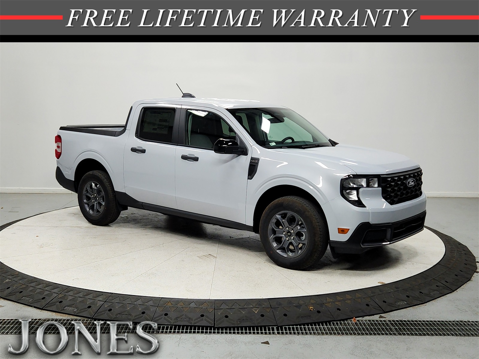 2025 Ford Maverick XLT's photo