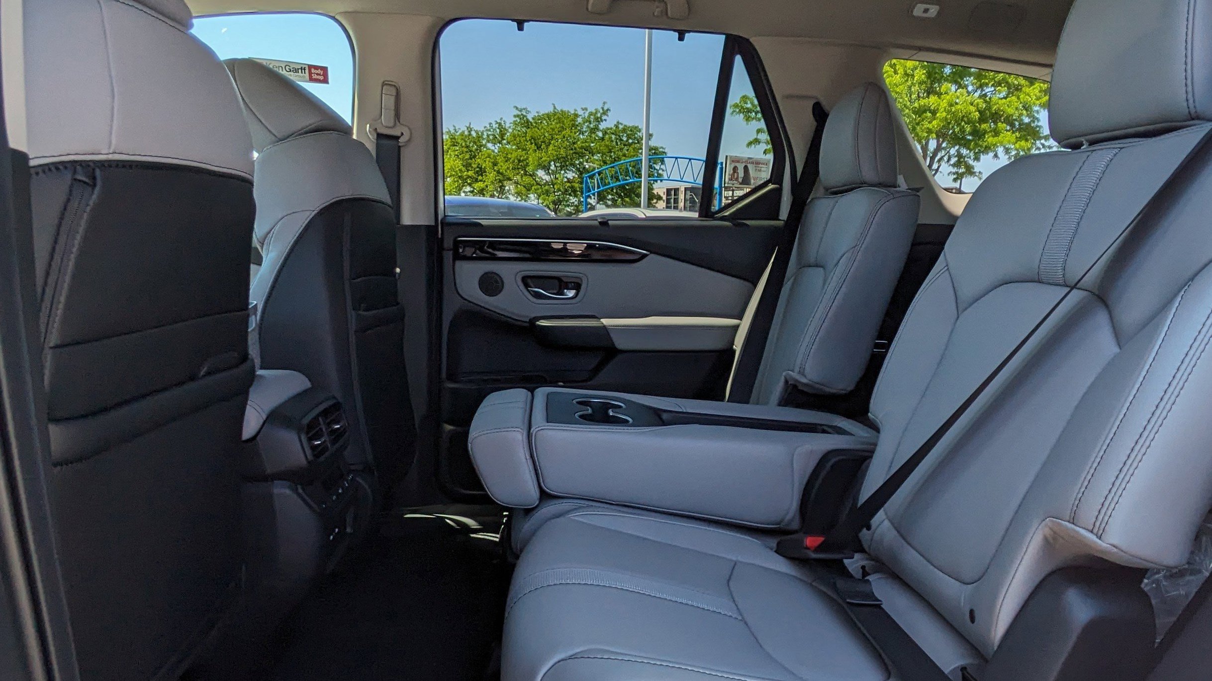2025 Honda Pilot EX-L photo 12