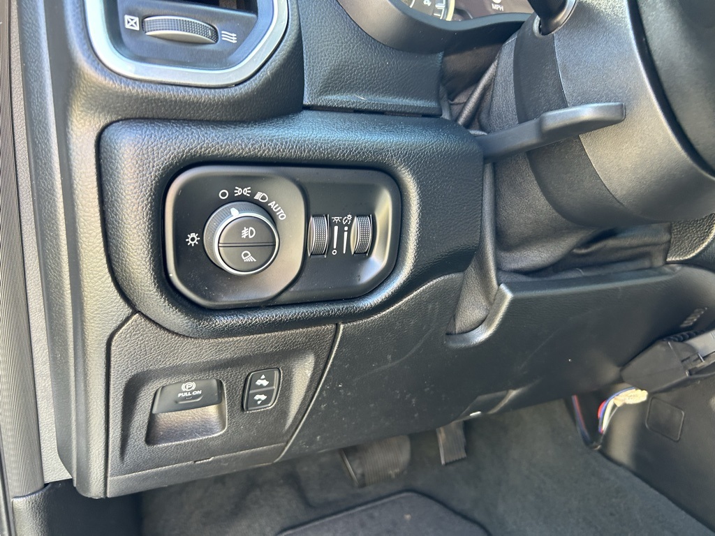 2021 Ram 1500 Laramie photo 13