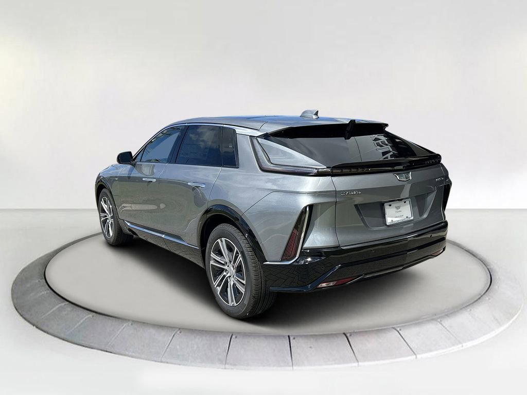 2026 Cadillac Lyriq Luxury photo 3