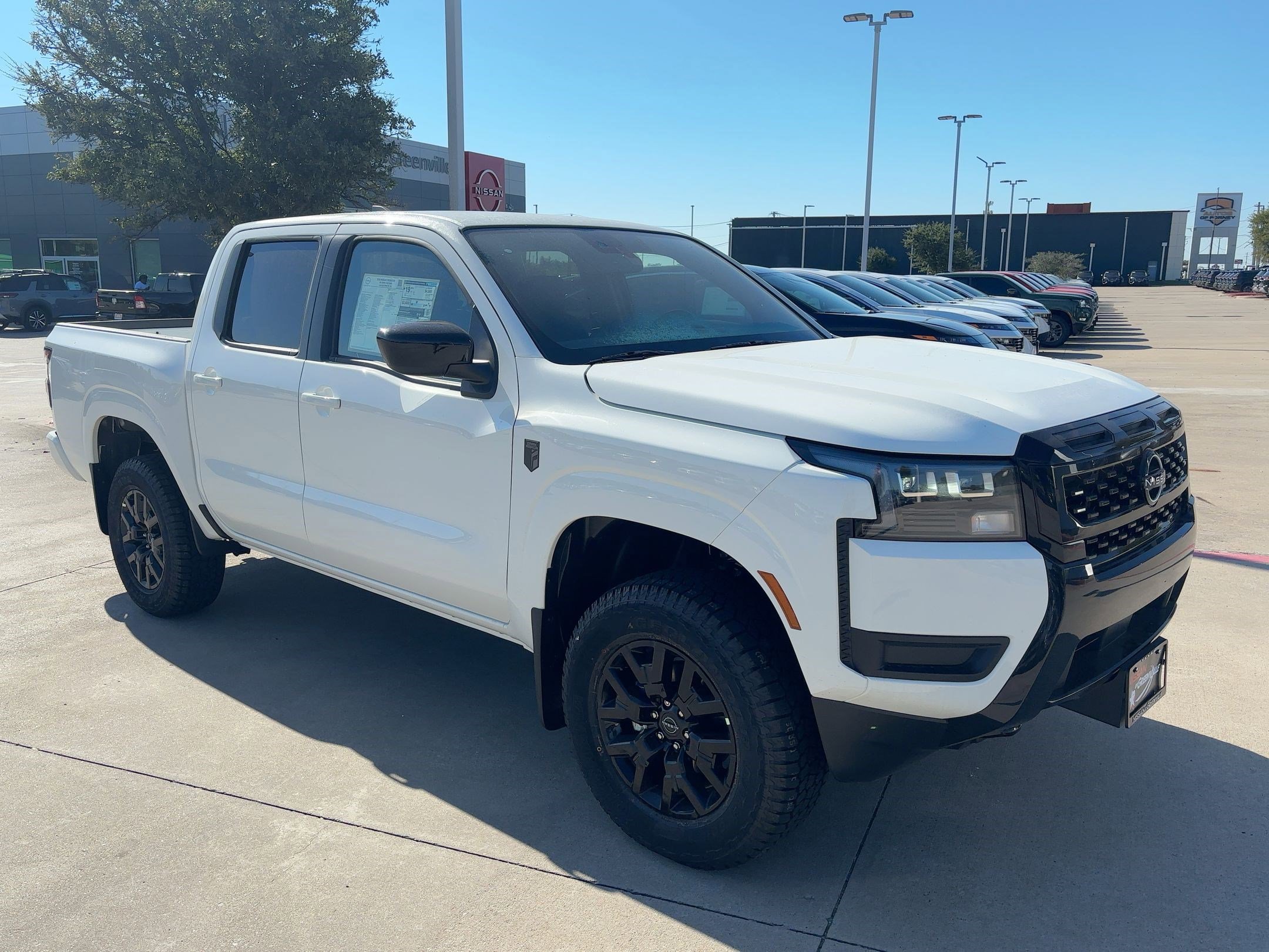 2026 Nissan Frontier SV photo 7