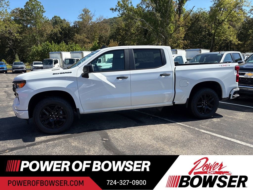 2025 Chevrolet Silverado 1500 Custom photo 2