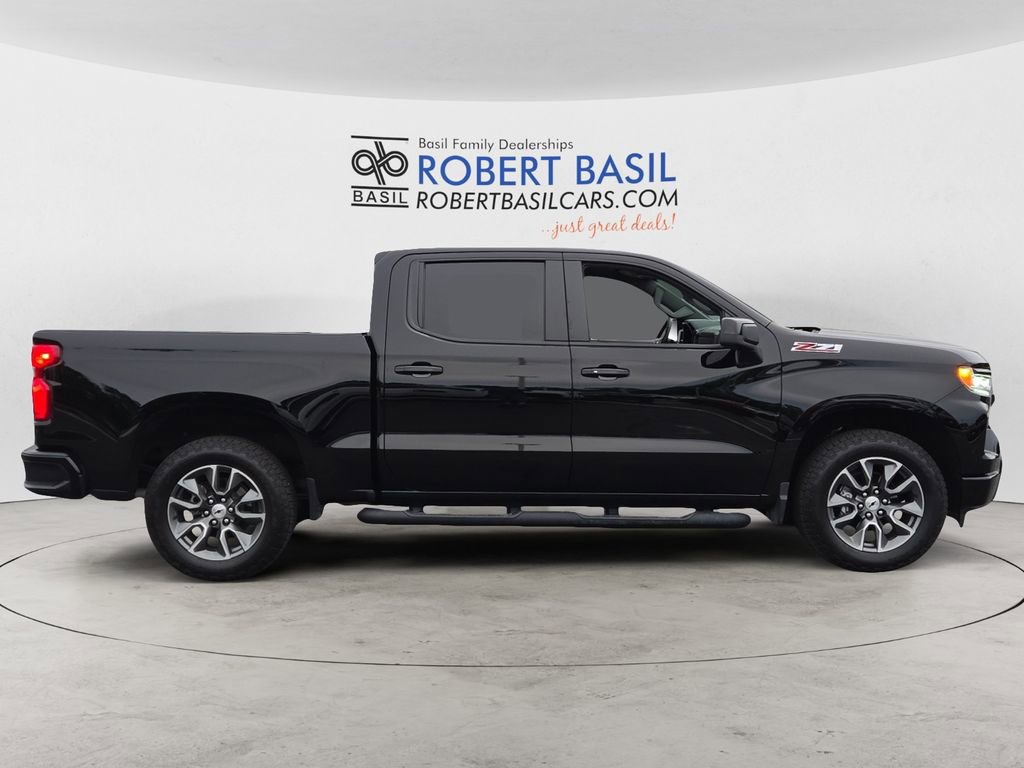2025 Chevrolet Silverado 1500 RST photo 6