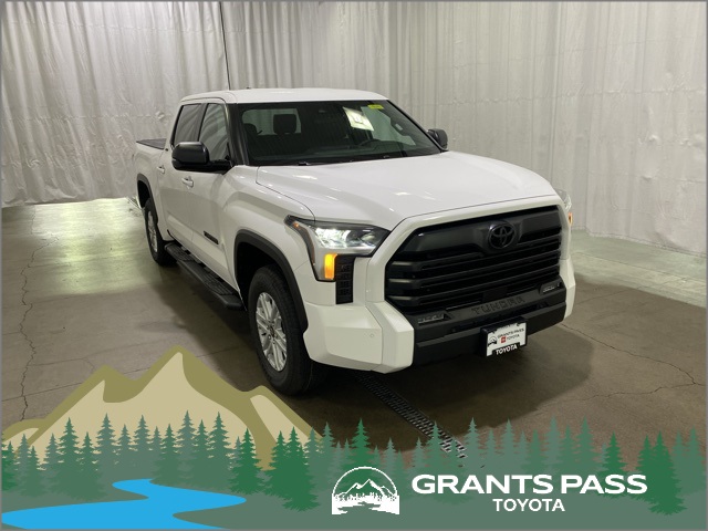 2026 Toyota Tundra SR5's photo