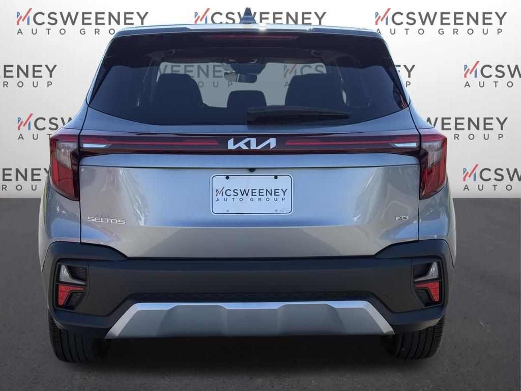 2024 Kia Seltos LX photo 3