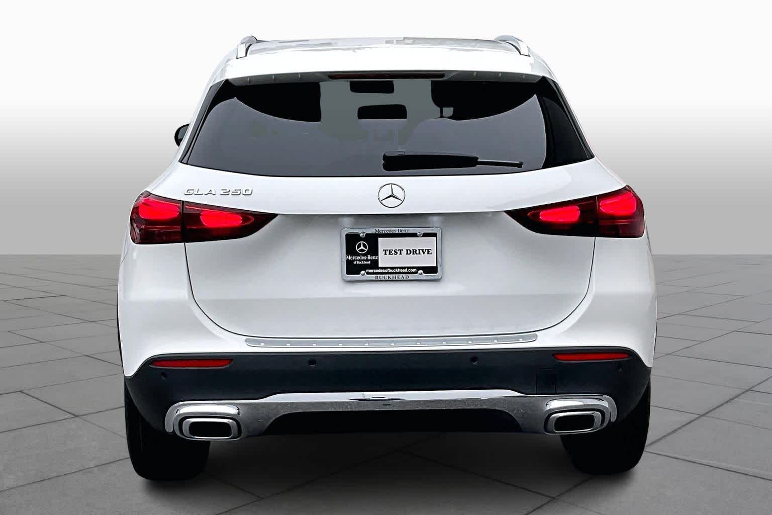 2025 Mercedes Benz GLA 250 photo 4