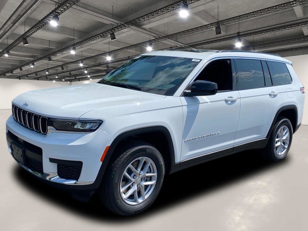 2025 Jeep Grand Cherokee Laredo X photo 2