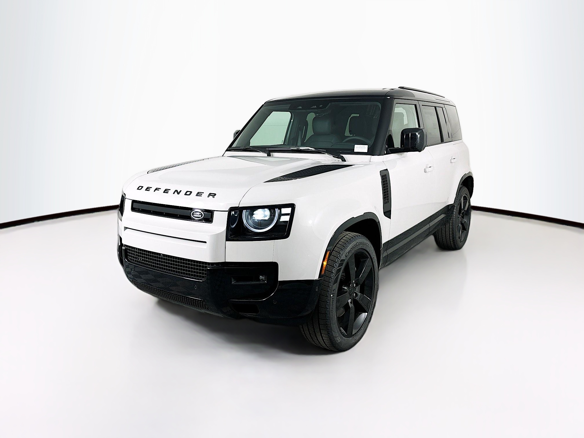 2026 Land Rover Defender X-Dynamic SE's photo