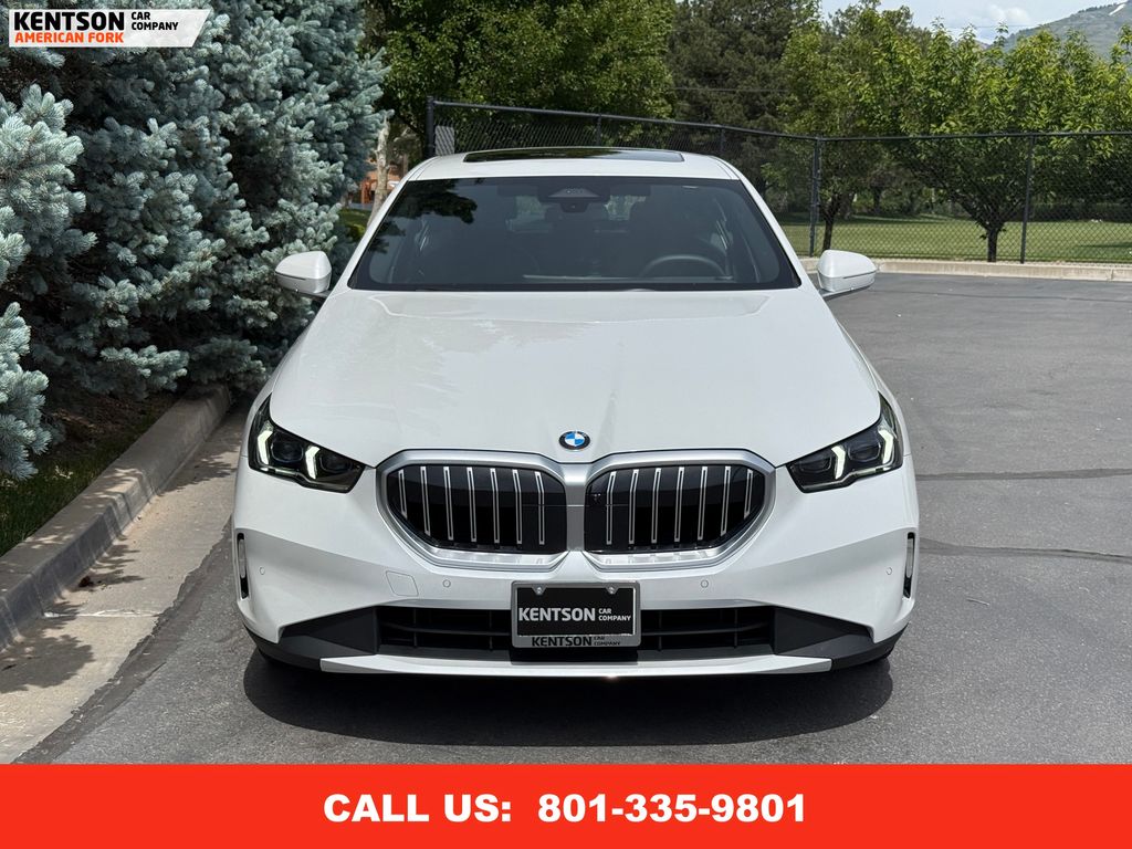 2025 Bmw 530i 530i xDrive photo 2