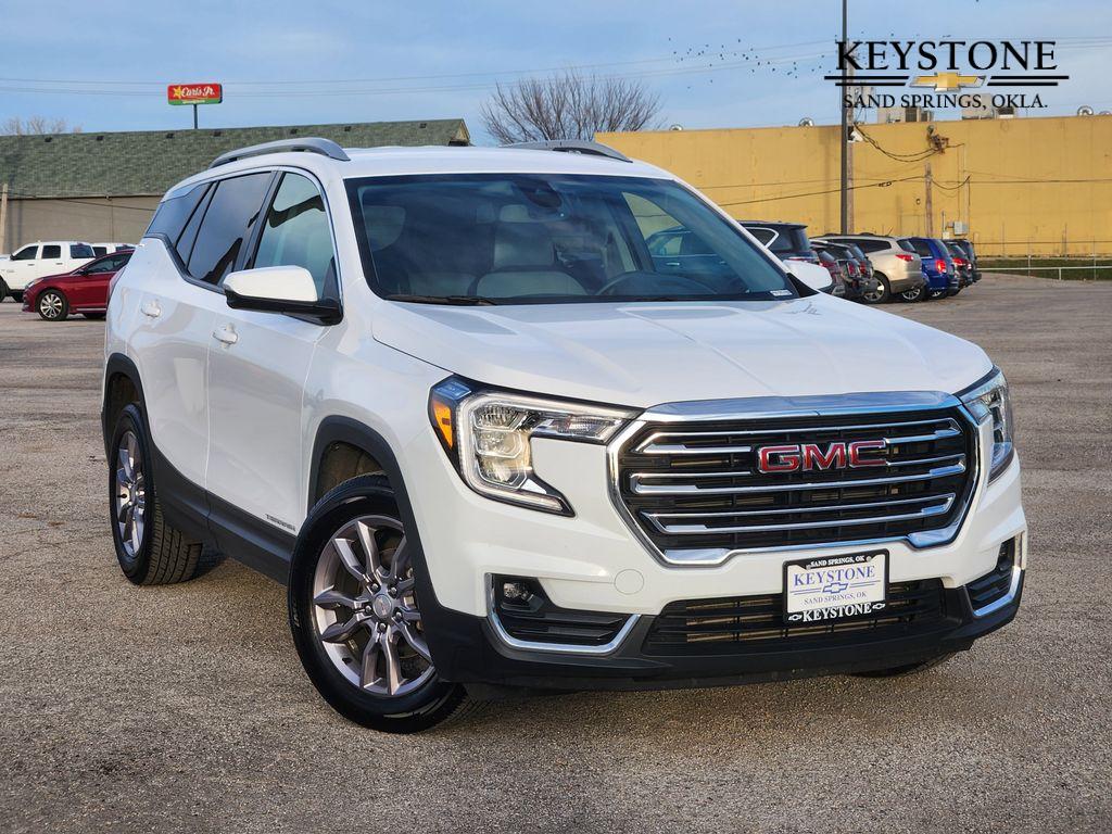 2024 GMC Terrain SLT's photo