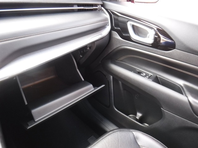 2022 Jeep Compass Limited photo 27