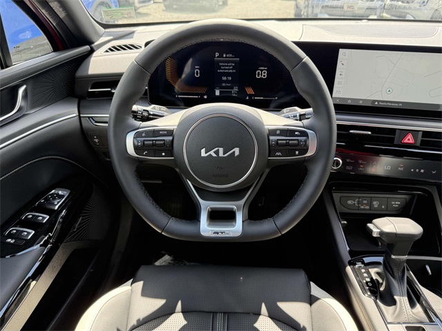 2025 Kia K5 GT-Line photo 2