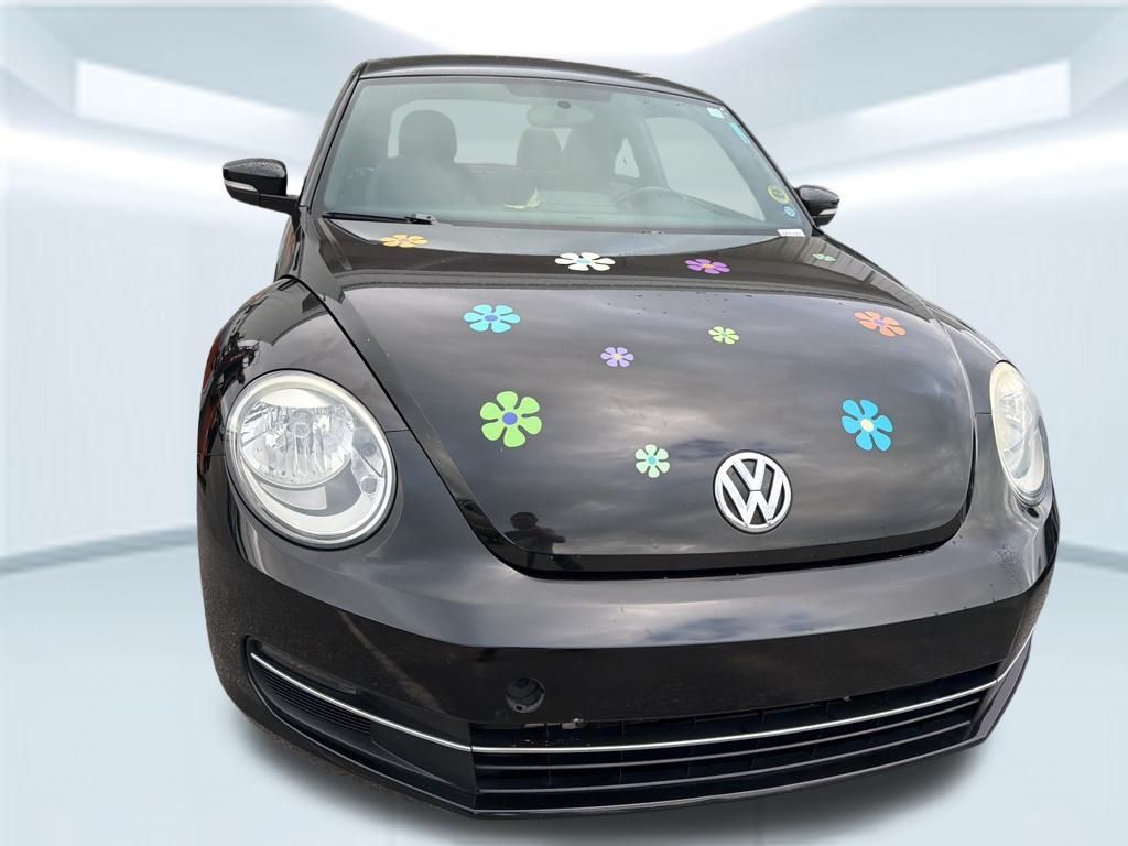 2013 Volkswagen Beetle TDI photo 3