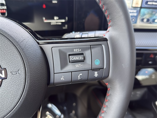 2025 Nissan Kicks SR photo 15