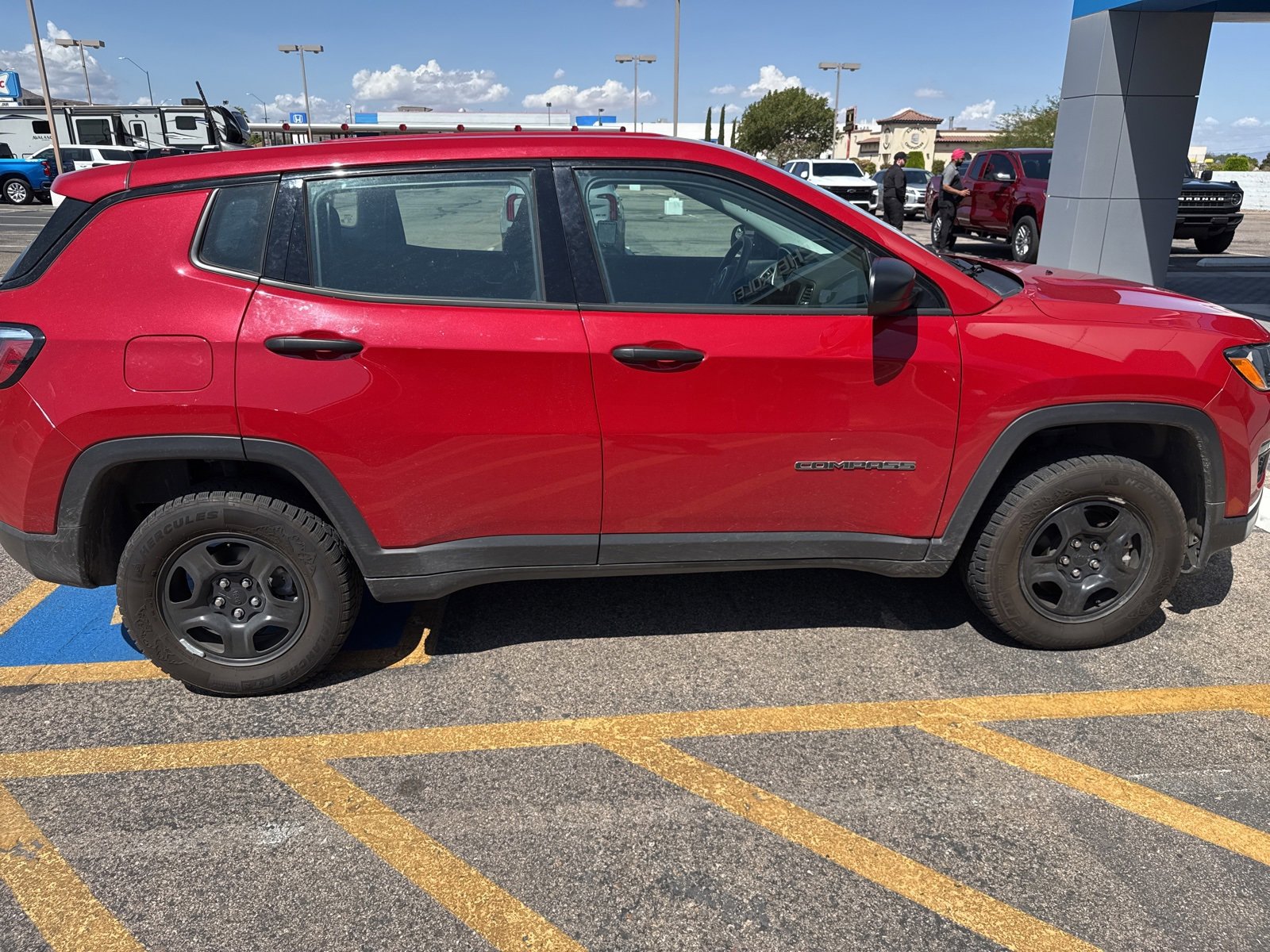 2020 Jeep Compass Sport photo 2