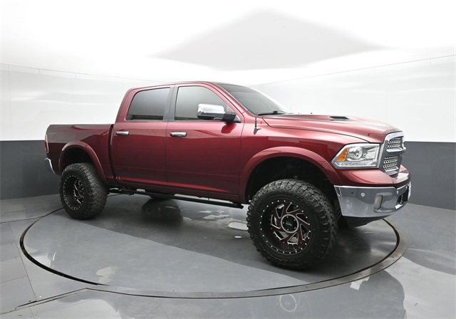 2017 Ram 1500 Laramie photo 17