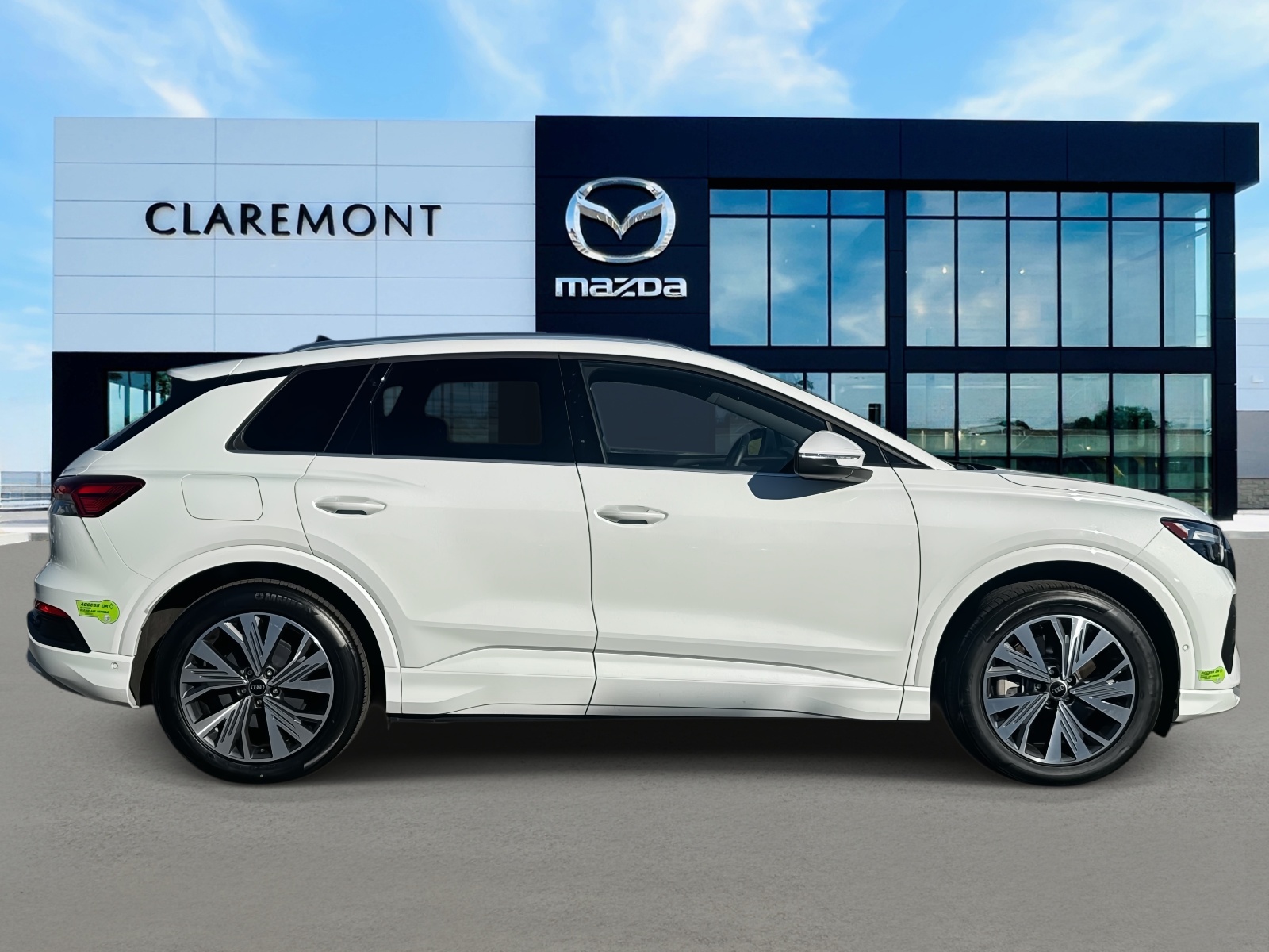 2023 Audi Q4 E-tron Premium Plus 40 photo 3