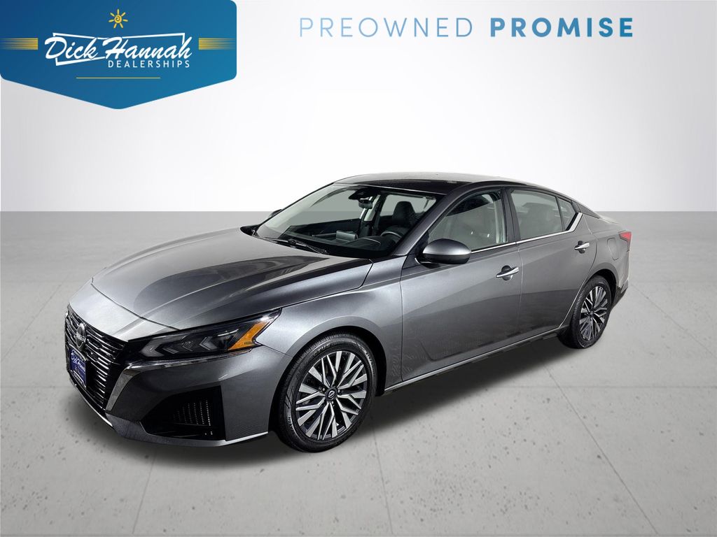 2023 Nissan Altima SV's photo