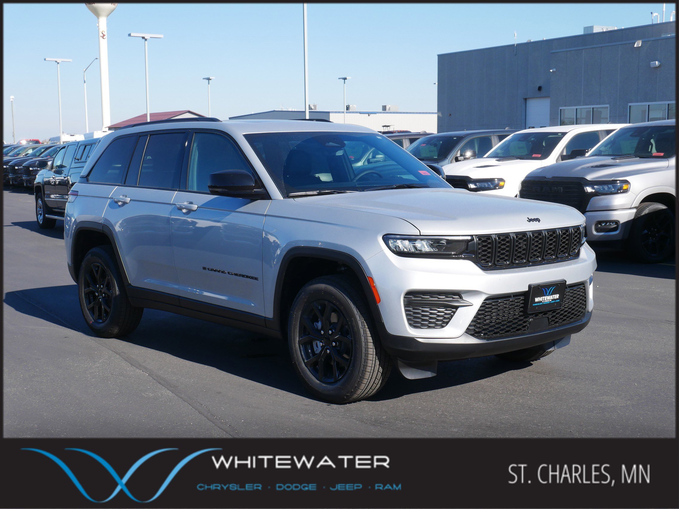 2025 Jeep Grand Cherokee Altitude's photo