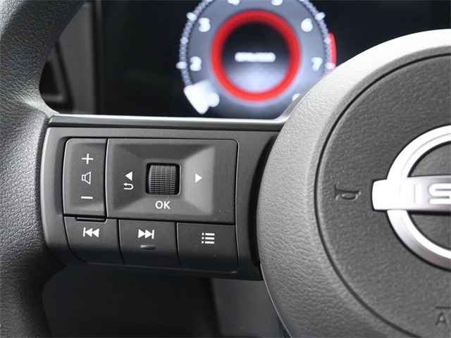 2025 Nissan Kicks SV photo 20