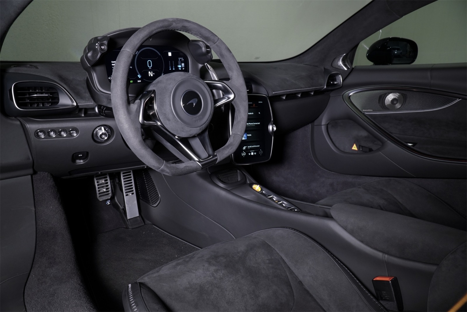 2025 Mclaren ARTURA photo 3