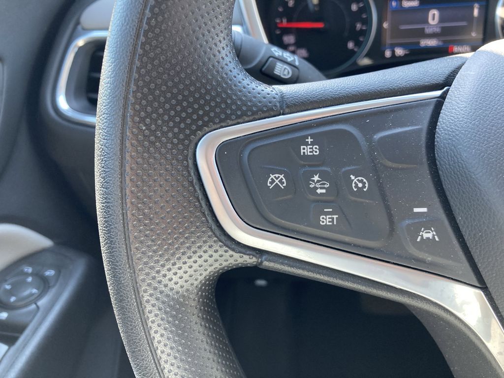 2022 Chevrolet Equinox LS photo 19