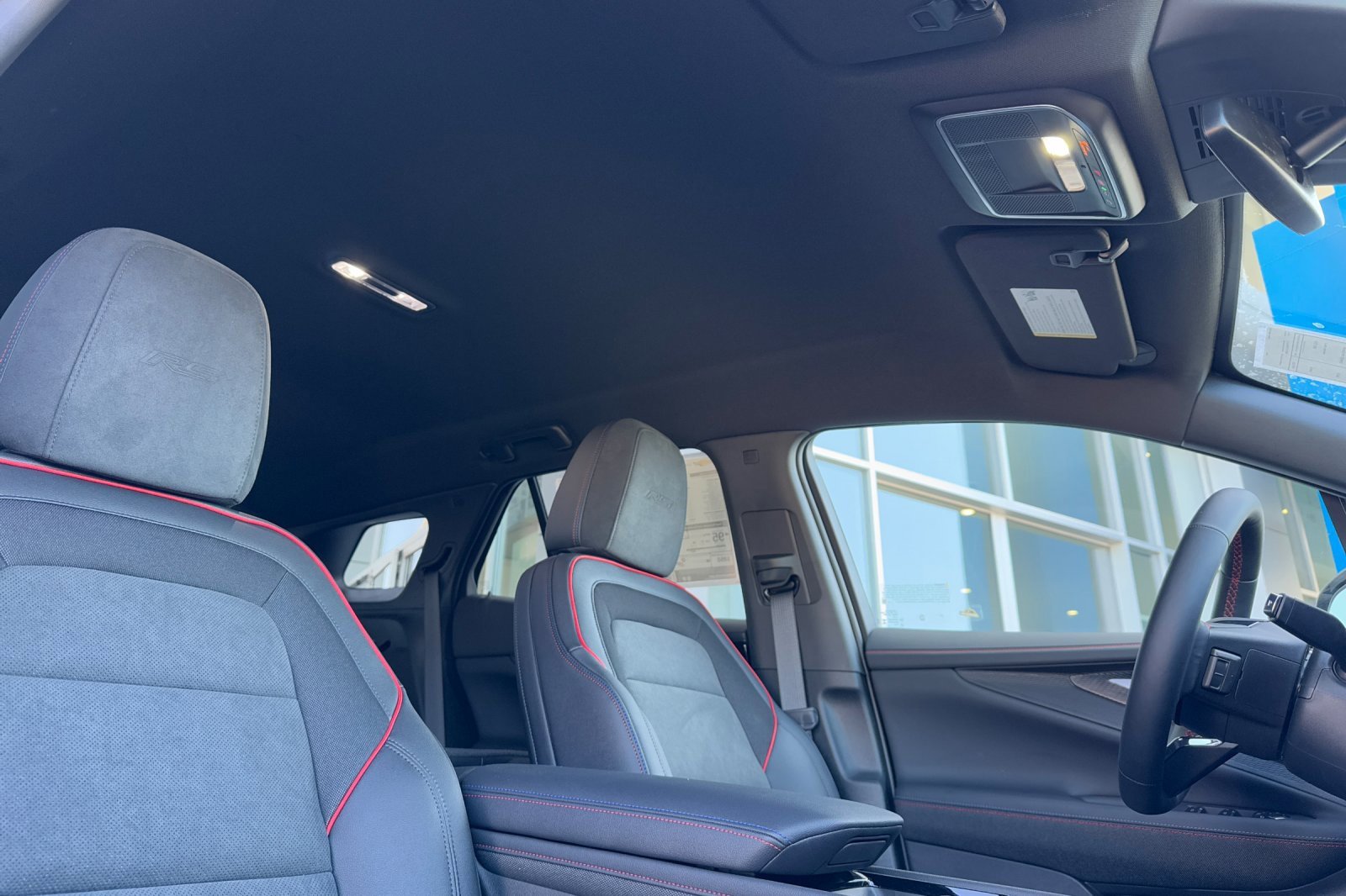 2025 Chevrolet Blazer EV RS photo 17