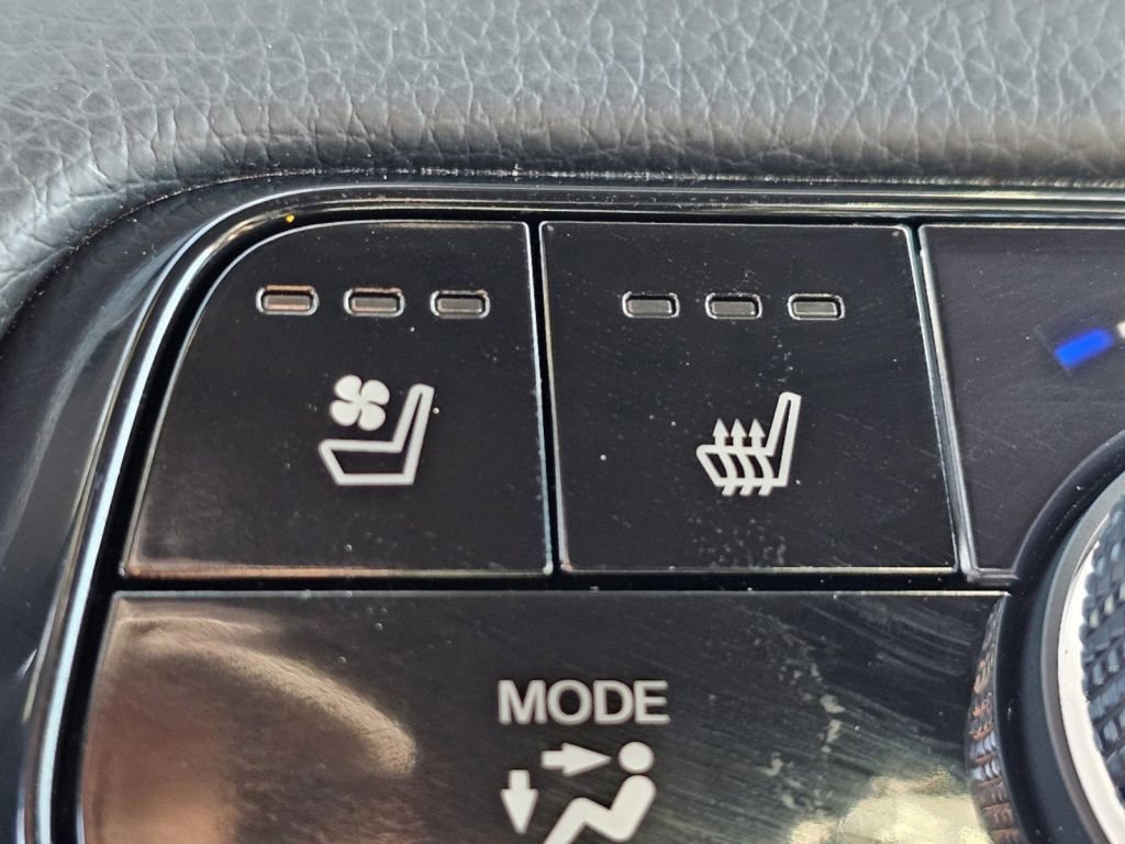 2025 Honda Pilot Black Edition photo 9