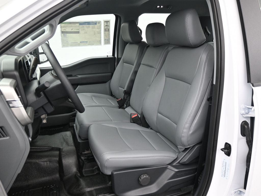 2025 Ford F-350 Super Duty XL