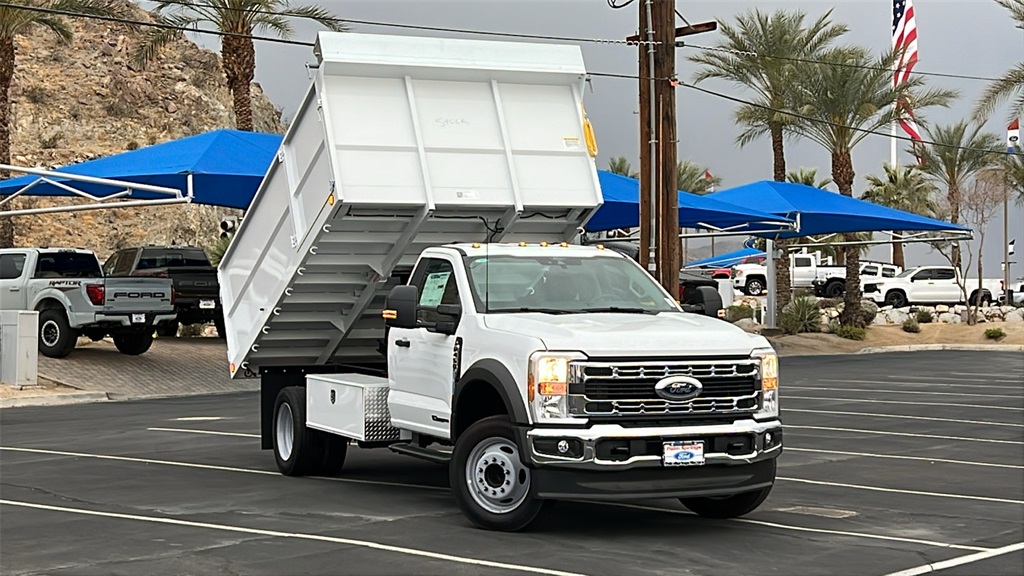 2024 Ford F-450 Super Duty Chassis Cab XL's photo
