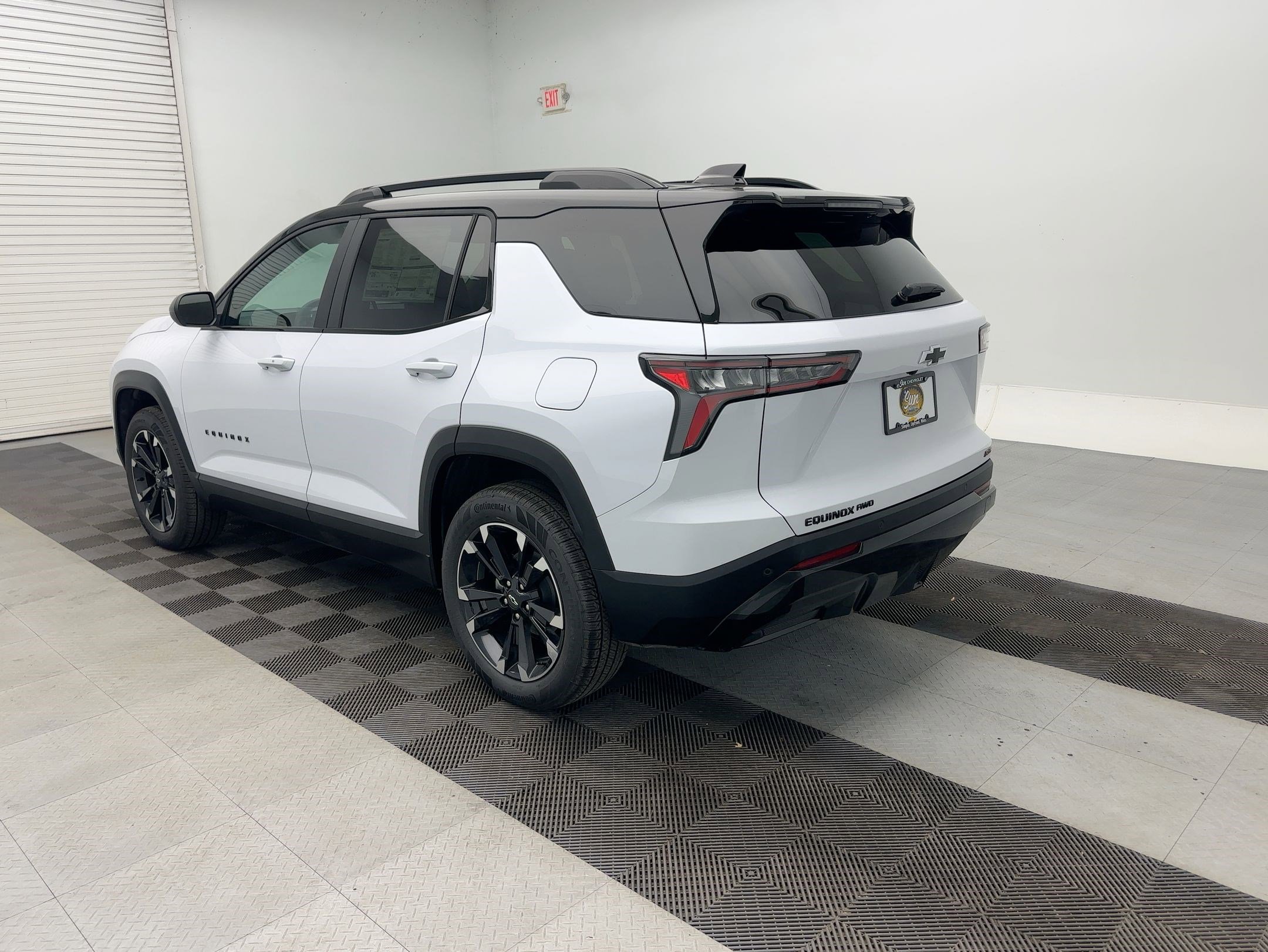 2026 Chevrolet Equinox RS photo 2