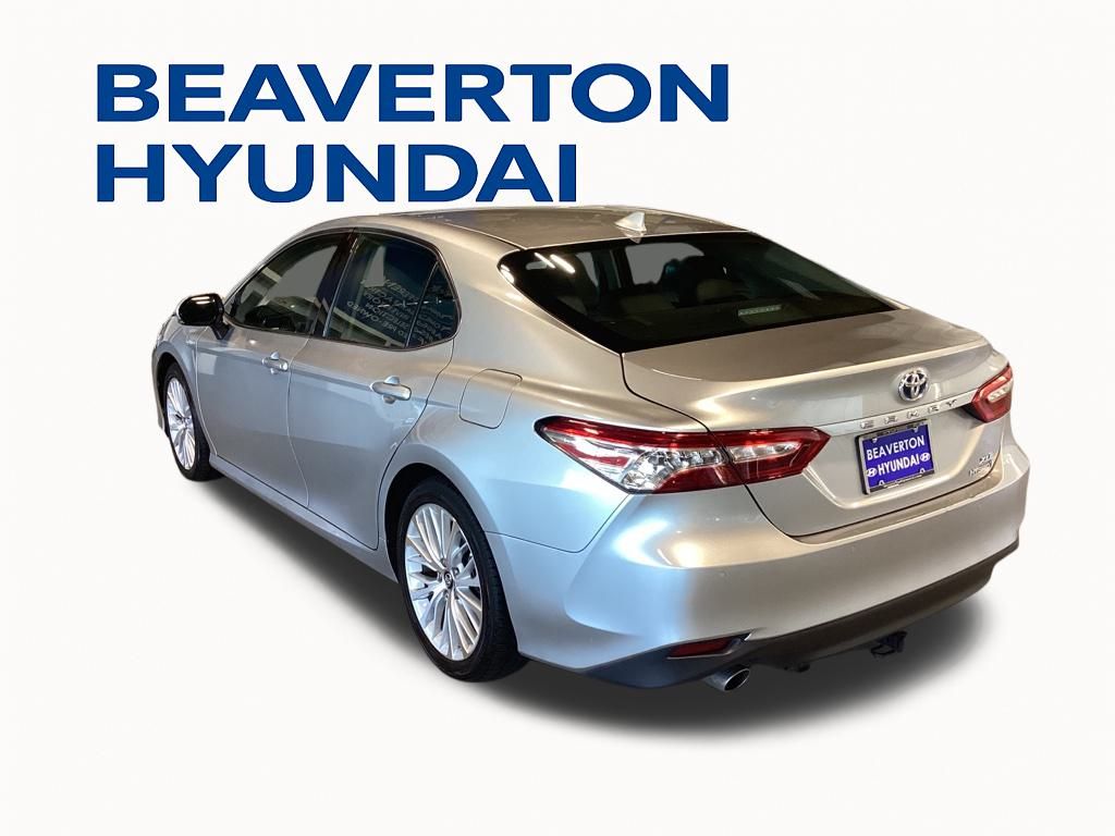 2018 Toyota Camry Hybrid XLE photo 4