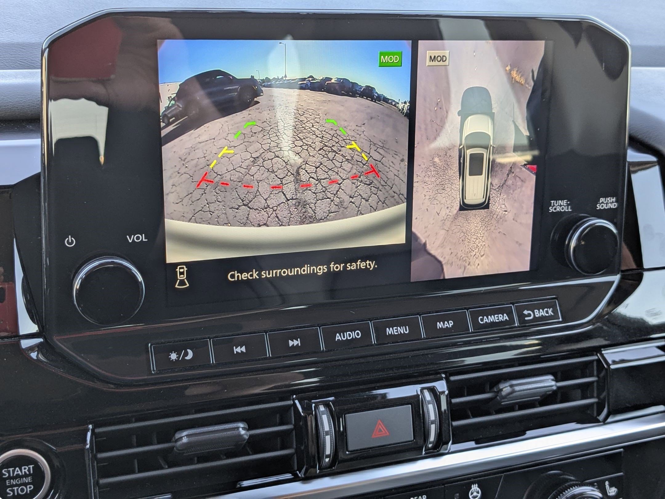 2023 Nissan Pathfinder Platinum photo 20