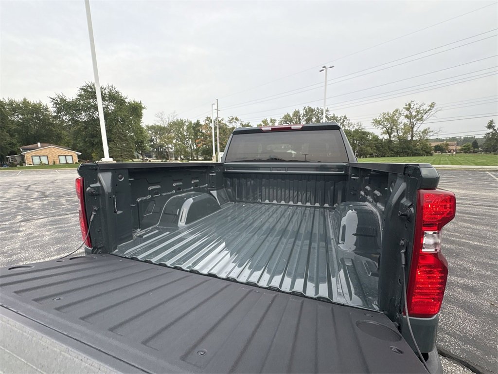 2026 Chevrolet Silverado 1500 LT photo 18
