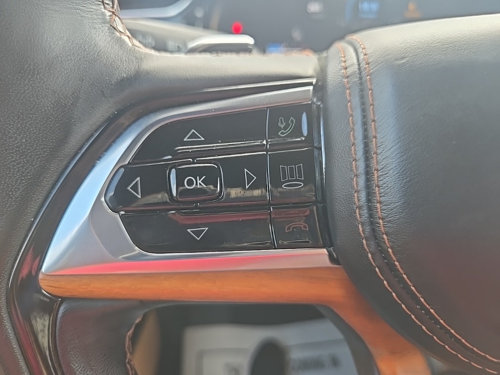 2024 Jeep Grand Cherokee Summit photo 16