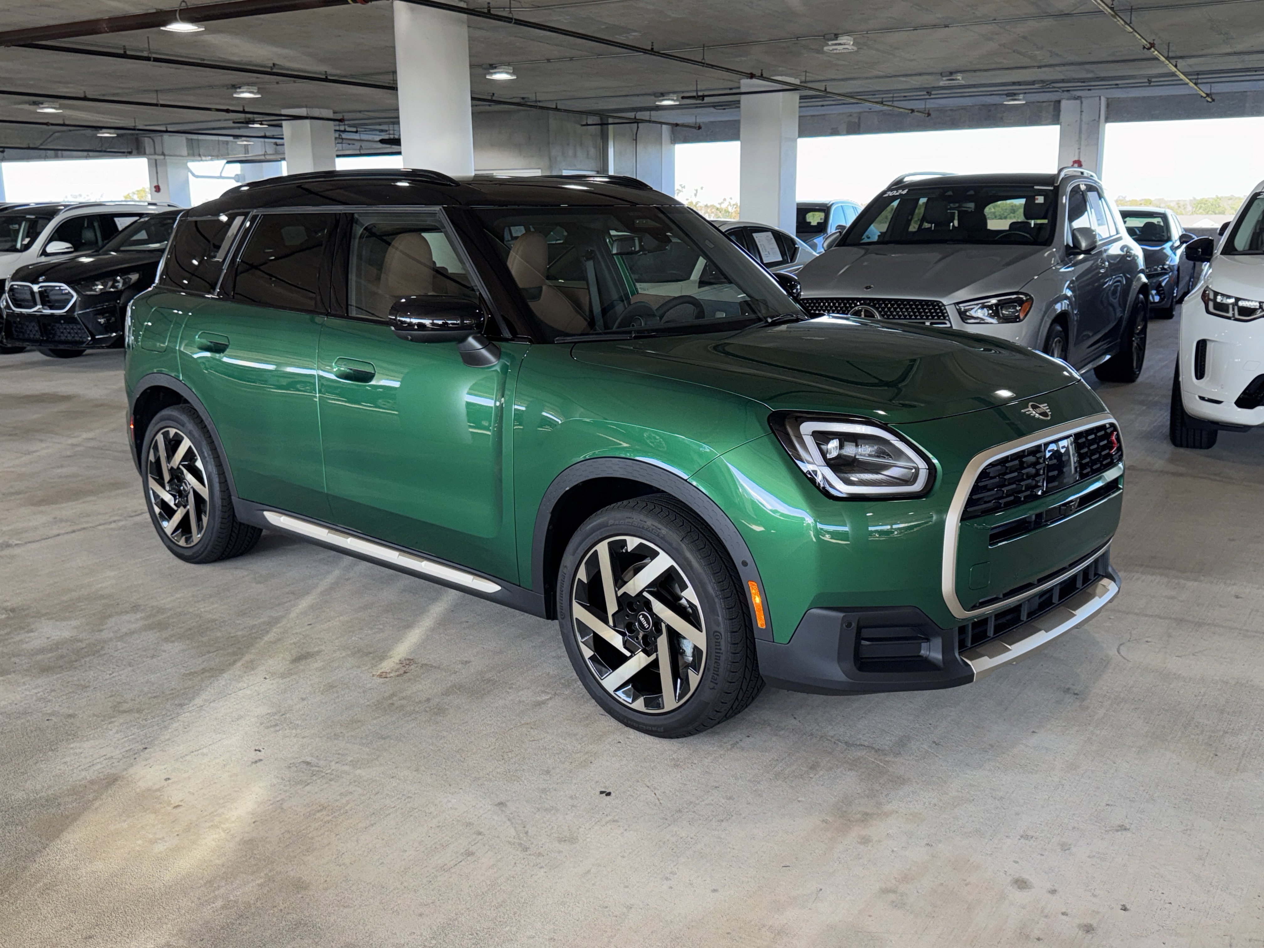 2026 MINI Countryman S's photo