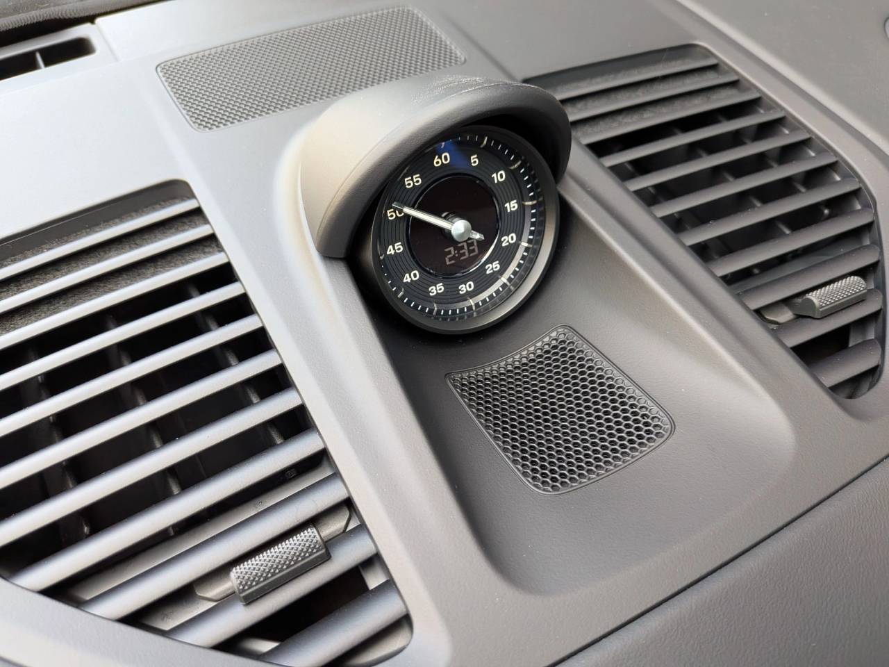 2025 Porsche 911 S photo 19