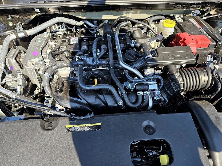 2025 Nissan Sentra SV photo 14