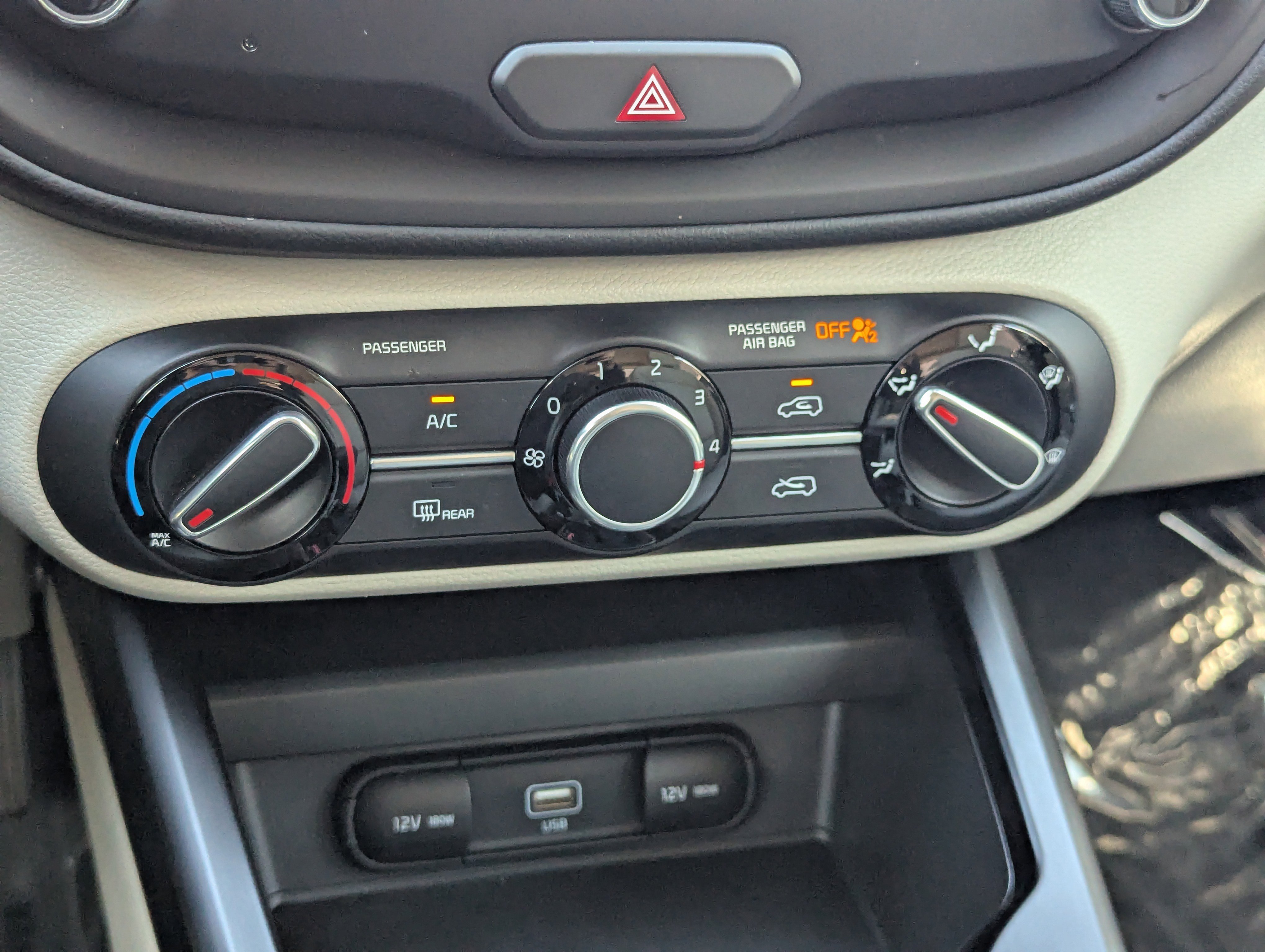 2022 Kia Soul LX S X-Line photo 8