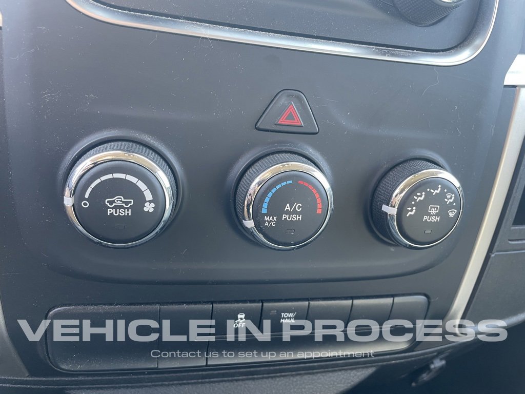 2019 Ram 1500 Classic SLT photo 14